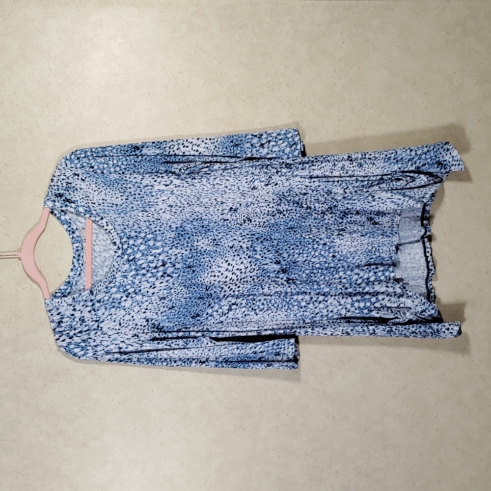7199 LOGO by Lori Goldstein blue & white knit tunic blouse M